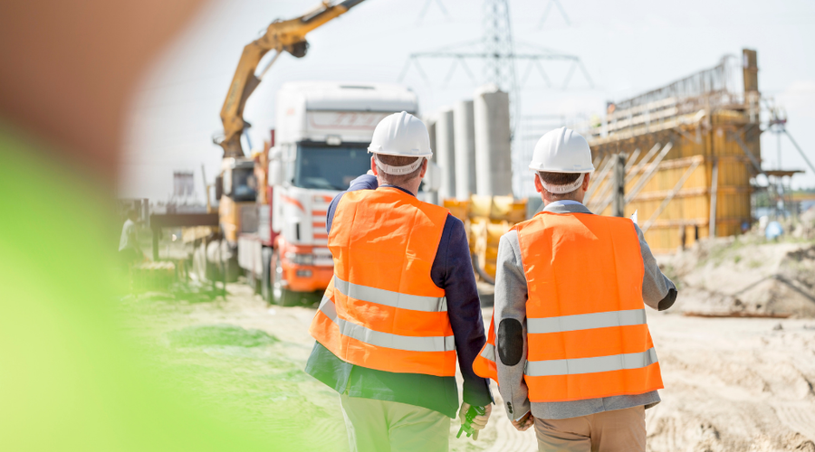 Come verificare la sicurezza dei caricatori per movimentare materiali