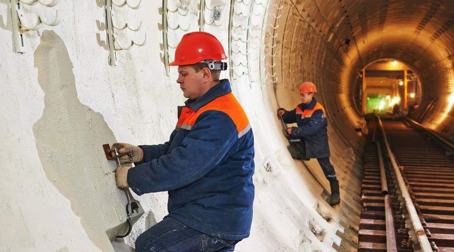 Lavori in ambienti confinati: sicurezza sul lavoro e normative di riferimento